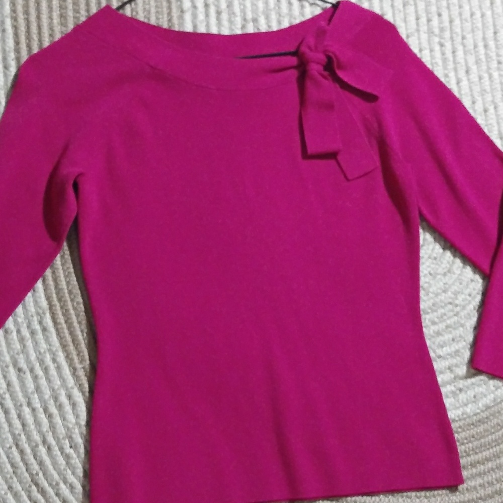 Bright Pink 3/4 sleeve sweater
